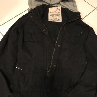 Black jacket フードつき