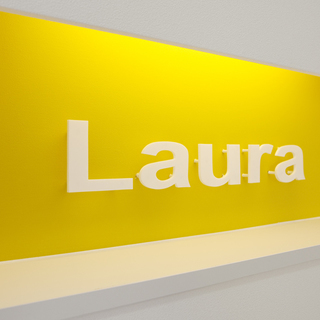 北千住美容室Laura（ラウラ）スタッフ募集・スタイリスト/アシスタントの画像