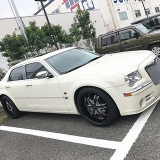 コミコミ価格！クライスラー300C5.7HEMI 車検付き！カスタム！