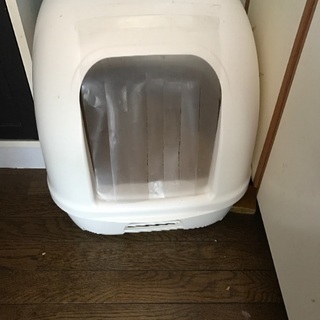 猫ちゃん用品（キャットタワー、猫トイレ用品、ご飯類）の画像