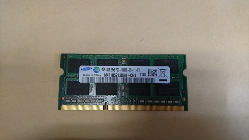【取引中】ノ[ ートパソコン用メモリー　４Ｇ　ＰＣ３－１０６００Ｓ