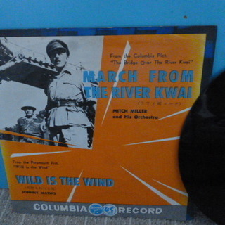 ♪60年代　昭和レトロなシングルレコード３枚で　戦争マーチ編の画像
