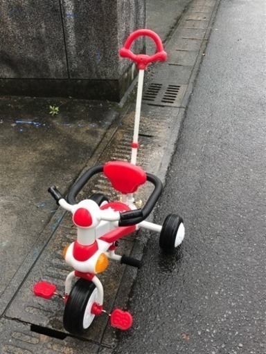【お取り引き感謝】鹿児島発・引き取りのみ・西松屋３輪車・中古・汚れ等あり