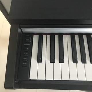 電子ピアノ YAMAHA ARIUS YDP-142の画像