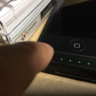 iPhone4S iPhone4 用のバッテリー内蔵スマホカバーの画像