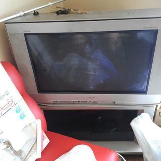 大型ブラウン管テレビ