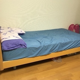 シングルベッド(マットレス付き)の画像
