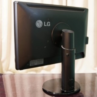 FLATRON Wide LCD W2600V-PF [26インチ] Amazon.co.jp: LG FLATLON W2600V-PF 25.5-inch (26-inch Class