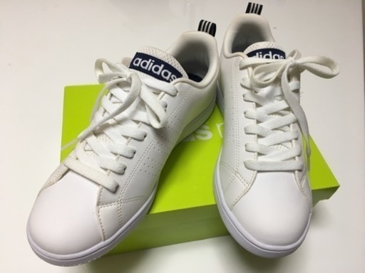 スニーカー（adidas）