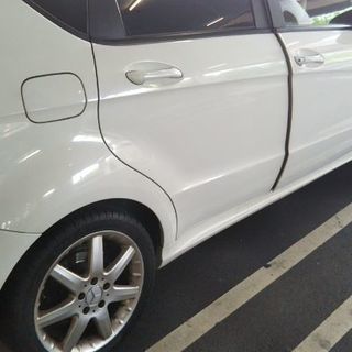 ご成約ありがとうございます！!ディラー車ですので安心です!《車交換可、メンテナンス済!》メルセデスベンツＡの画像
