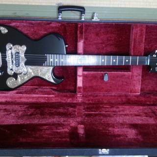 吉川晃司モデルギター🎸 (モコ 福) 久喜の楽器の中古あげます