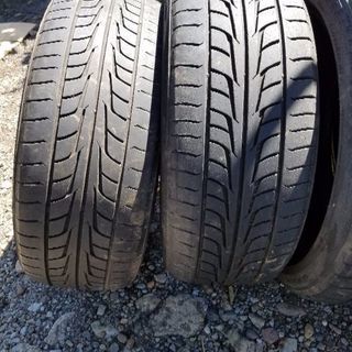 215/45R17  4本　難有りの画像