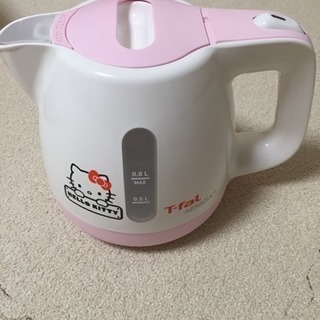 ハローキティ　ティファールケトル 美品 ハローキティ☆ティファール 新品電気ケトル 0.8L