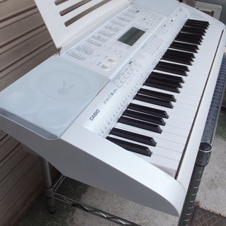 CASIO カシオ LK-208 HIKARI KEYBOARD 光ナビゲーションキーボード◆マイクもついて本格的の画像