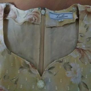 美品!レリアン薄黄色花柄半袖ロングワンピース9Mの画像