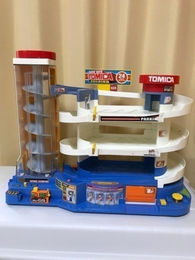 トミカ オートビル