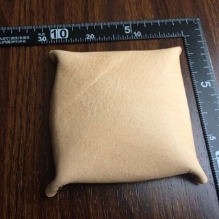 ④レザープレート 小物入れの画像