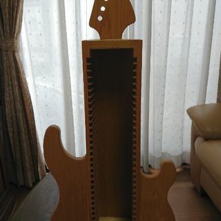 ギター型木製CDケース  早い者勝ち😅の画像