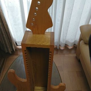 ギター型木製CDケース  早い者勝ち😅