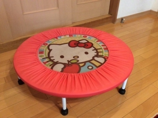 キティちゃん トランポリン　Indoor Trampoline