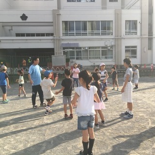 武蔵小杉駅近く🎾東住吉小学校テニスコートで本格テニススクール❗️（小学生&中学生）レッスン代無料・毎週木曜実施の画像