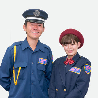 大型アパレルショップの駐車場案内のお仕事です！！日当8700円～日払い　ダイトーセキュリティーで警備のお仕事しませんか！！の画像