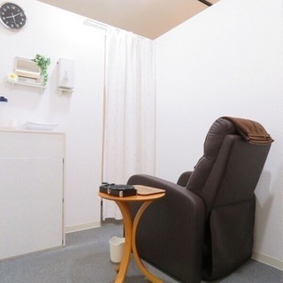 【手稲店】【女性スタッフ】✨脱毛サロンスタッフ大募集✨   フルタイム【月給150,000〜】  アルバイト【月給50,000〜】  綺麗で楽しいサロンのエステティシャンになりませんか^_^の画像