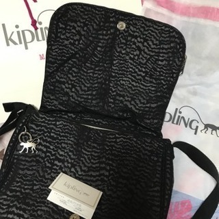 キプリング保証書あり《他でも出品中》