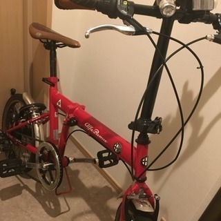 折り畳み自転車（後輪パンク）の画像