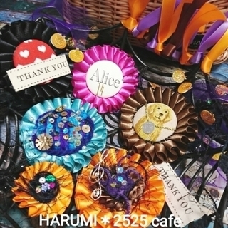 ★ハロウィーン　＊クモの巣ガーランド♪～新発売のスマホｄｅチェキ体験～★カワイイロゼット作り♪～縫わない・簡単ロゼット作り♪～おしゃれな写真撮り方の画像