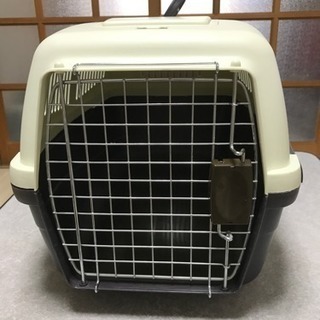 大きめ ペットキャリーケースの画像
