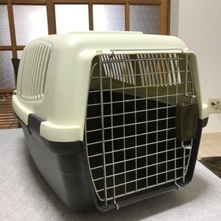 大きめ ペットキャリーケースの画像