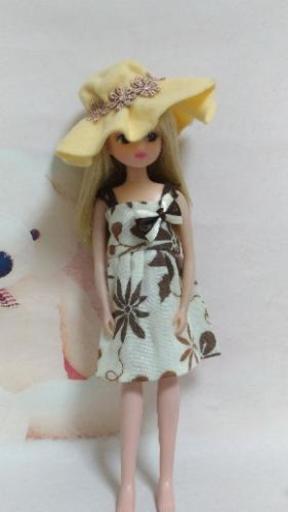 リカちゃん人形と　お洋服の販売