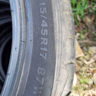 215/45R17  4本　の画像
