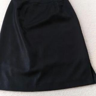 黒スカート64cm