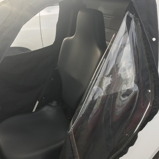 トヨタ　コムス　１人乗り電気自動車　車検不要の画像