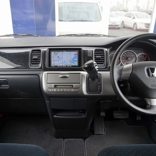最新在庫特集！！　誰でも車がローンで買えます！　ステップワゴン　スパーダ２４Ｔ　メモリーナビ、ワンセグ、サンルーフ、ＨＩＤ、ＥＴＣ、アルミ　完全自社ローン！！の画像