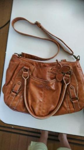 HusH HusHのバック