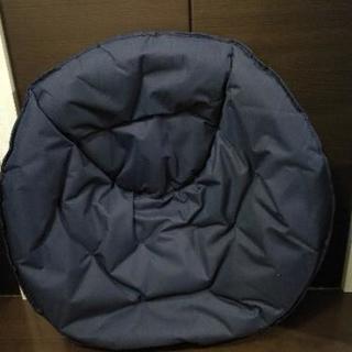 格安美品★折りたたみチェア　椅子　ネイビー　一人用の画像