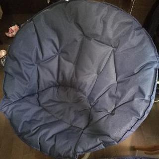 格安美品★折りたたみチェア　椅子　ネイビー　一人用の画像
