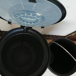 消臭ゴミ箱の画像