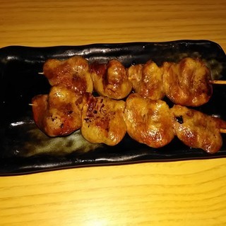時給１０００円　大分市光吉に焼鳥居酒屋　新規オープンです　好待遇でスタッフ急募中！　電話097-547-7728の画像