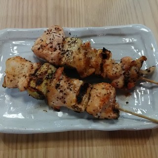 時給１０００円　大分市光吉に焼鳥居酒屋　新規オープンです　好待遇でスタッフ急募中！　電話097-547-7728の画像