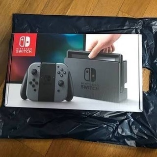 新品の任天堂 switch スイッチ グレー！