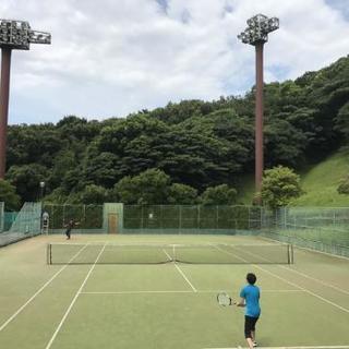 テニスサークルメンバーを募集中！