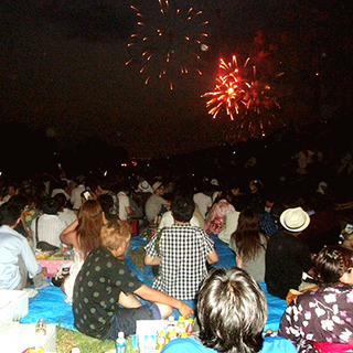 2日後☆北区🎇花火大会オフ会🎇メンバー募集！■ 10/14(土) ■ 満足度No.1花火大会♪秋の夜空に咲く綺麗な花火をみんなで見よう♪《初めての方・オフ会＆飲み会初心者♪大歓迎☆》 - 友達