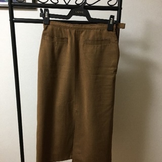 スエード タイトスカートの画像