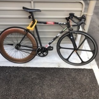 ピストバイク盗まれました。