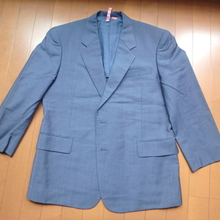 ブルーのジャケット。ウールマーク