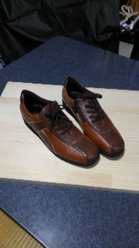 AYAKO KOSHINOのウォーキングシューズ　新品